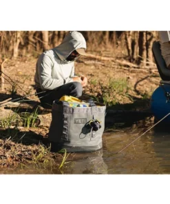 DUFFELS & GEAR BAGS Yeti Camino Carryall 35