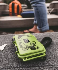 Trxstle River Locker