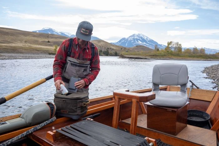 Fishpond Blizzard Soft Cooler - Peat Moss 8 Fishpond Blizzard Soft Cooler - Peat Moss